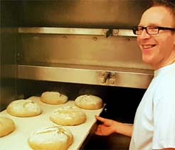 Als fachkundige Bäckerei in Höxter, Holzminden und Paderborn versorgen wir Sie immer mit frischen Backwaren aus.